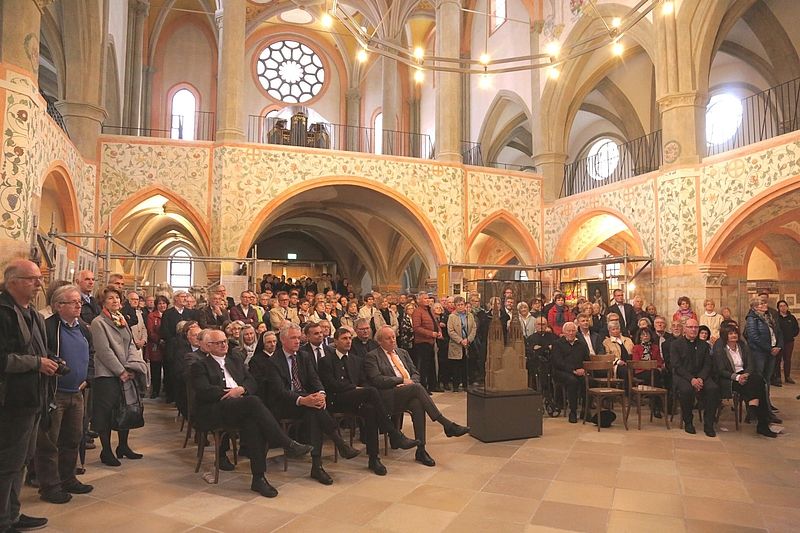 Foto des Publikums der Eröffnungsfeier der Ausstellung